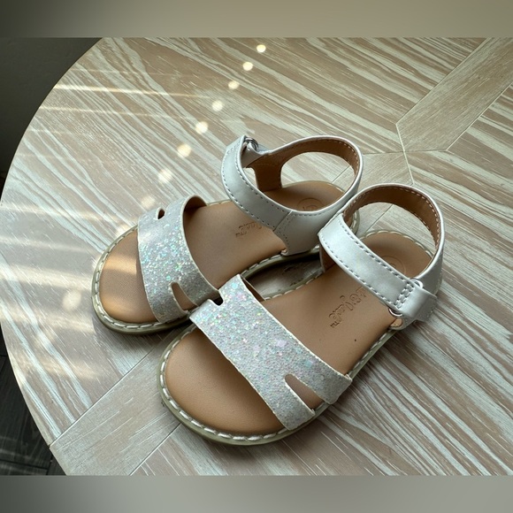 Cat & Jack|Baby girl toddler white sandals,textured Glitter Sandals•••Size 6 - Picture 1 of 7